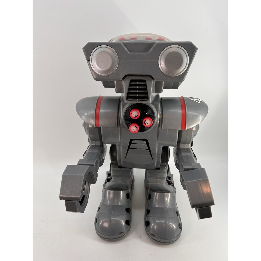 Vintage Toymax R.A.D. 4.0 Radio Controlled Robot Voice Command RAD W/ Remote